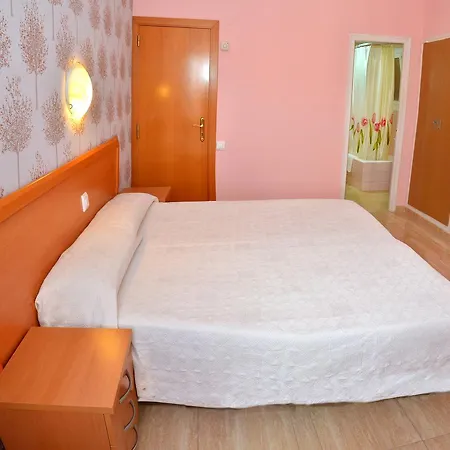 Guest house Julieta Lloret de Mar